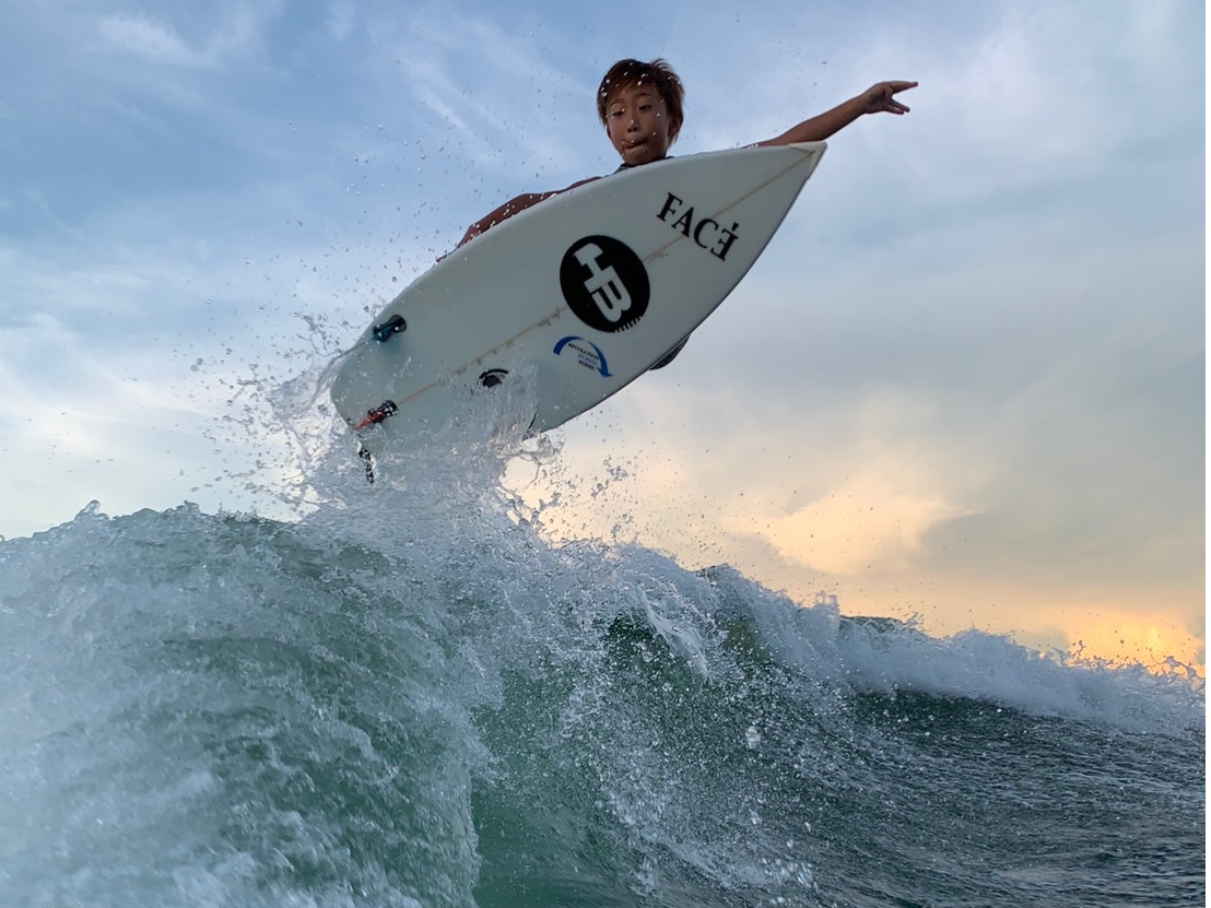 ☆琵琶湖でサーフィン☆♪ボートサーフィン体験♪施設利用料￥0