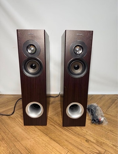 YAMAZEN◇タワー型アンプ内蔵ダブルスピーカー◇ウーファー付き◇Qriom