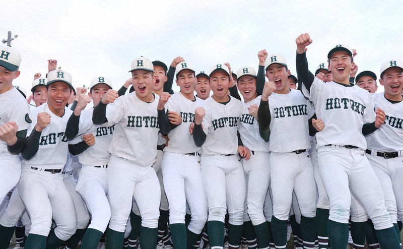 センバツ2024 報徳、2年連続の夢舞台 粘りの野球で頂点へ ／兵庫