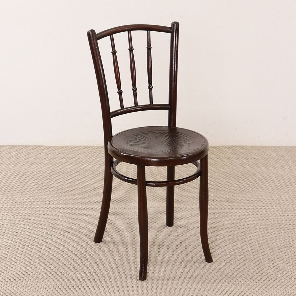 軽やかに座ろう♪ ベントウッドチェア VC111-232 – アンティーク家具と