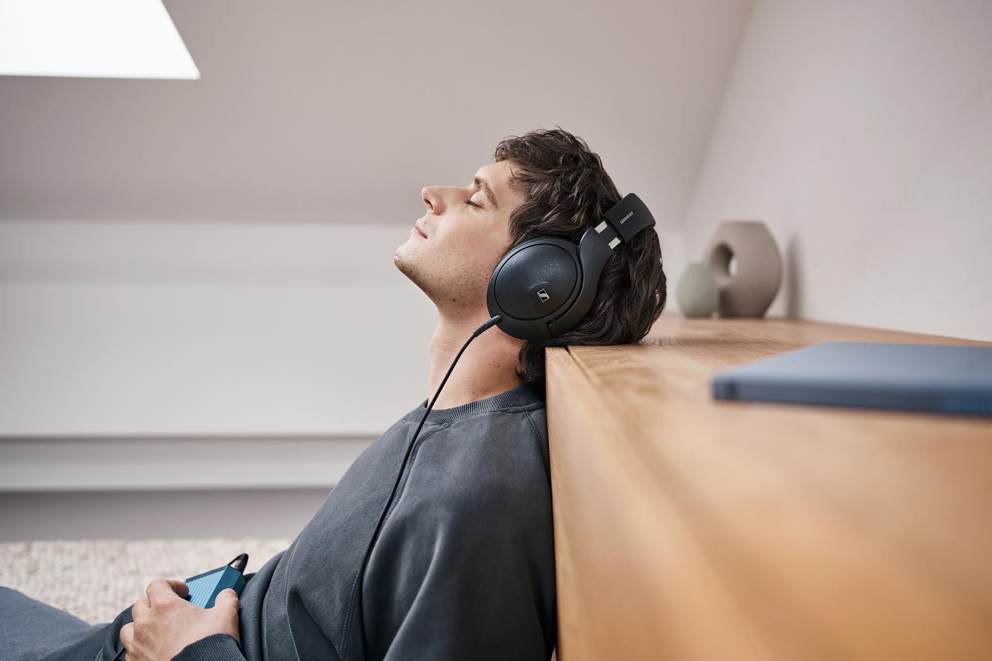 Introducing the Sennheiser HD 620S closed-back audiophile headphone