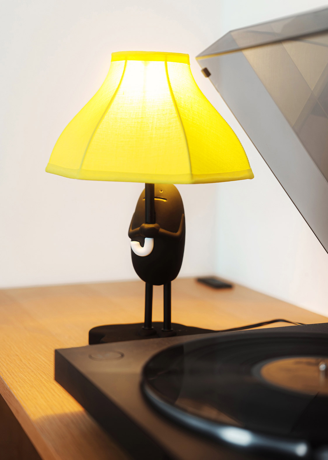 ビューティフルシャドー｜テーブルランプ｜グラニフ(graniph)公式