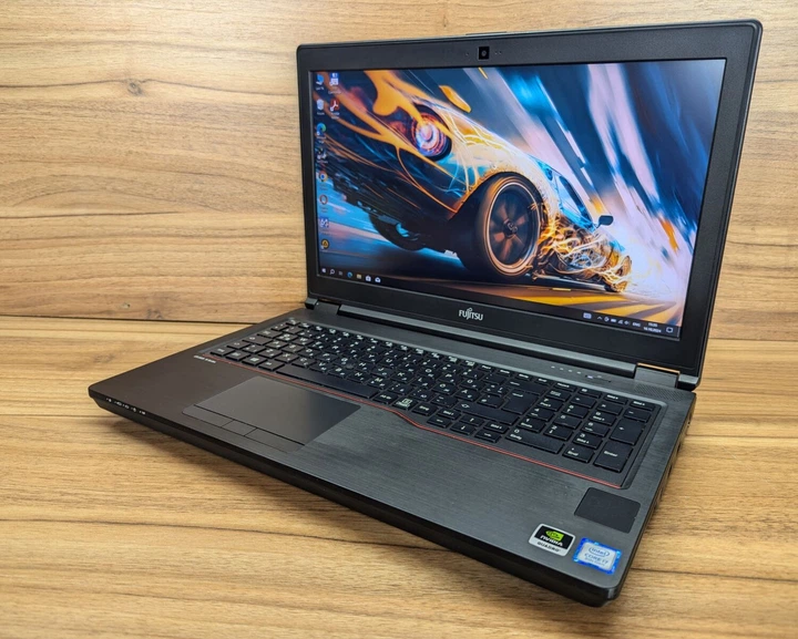 Мобильная рабочая станция Fujitsu Celsius H780 / 15.6