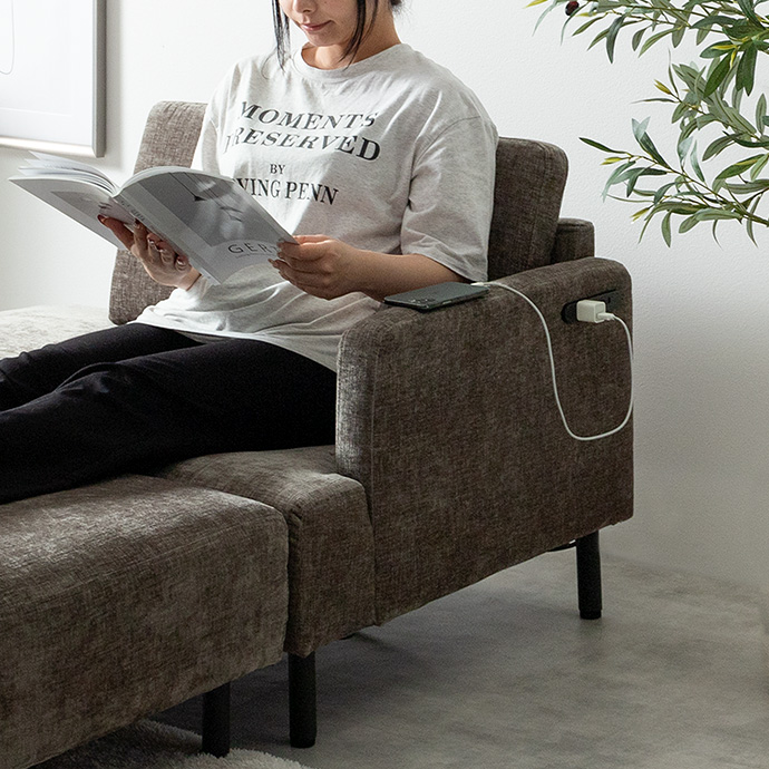 g118068]【幅178cm】Cody コンセント・オットマン付き2人掛けカウチ