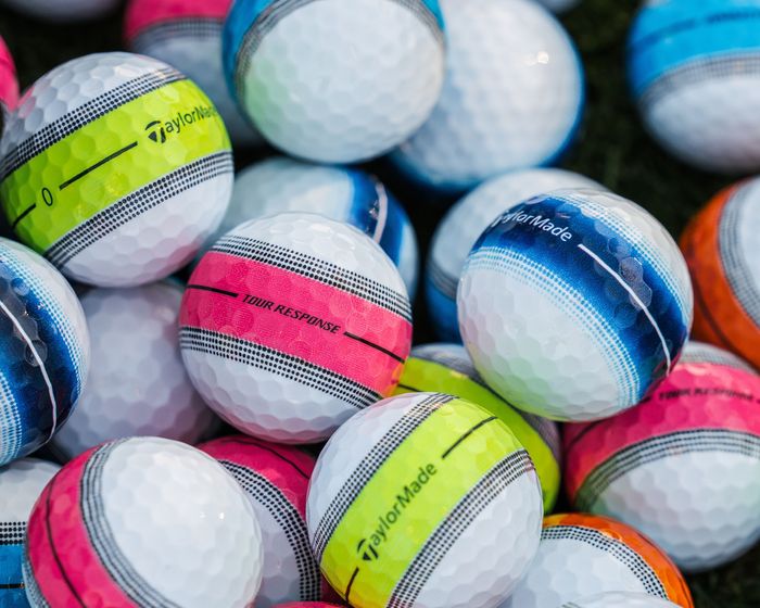 ネオンカラーが目を引く、テーラーメイド『TOUR RESPONSE STRIPE