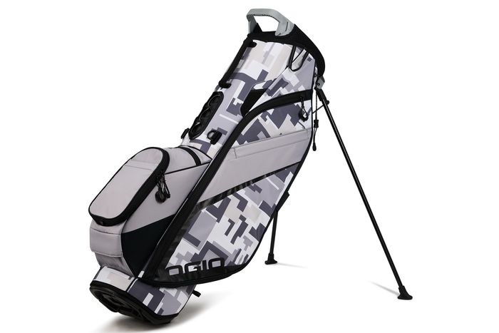オジオの新作キャディバッグにはいつでも整然と臨戦態勢を保つ賢い口枠