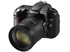 ニコン、D80とVR 18-200mmのレンズキット