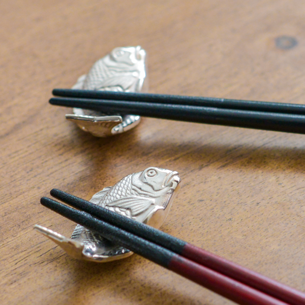 送料無料】 純銀製 箸置 鯛 2個セット / お正月 新年 ギフト セット