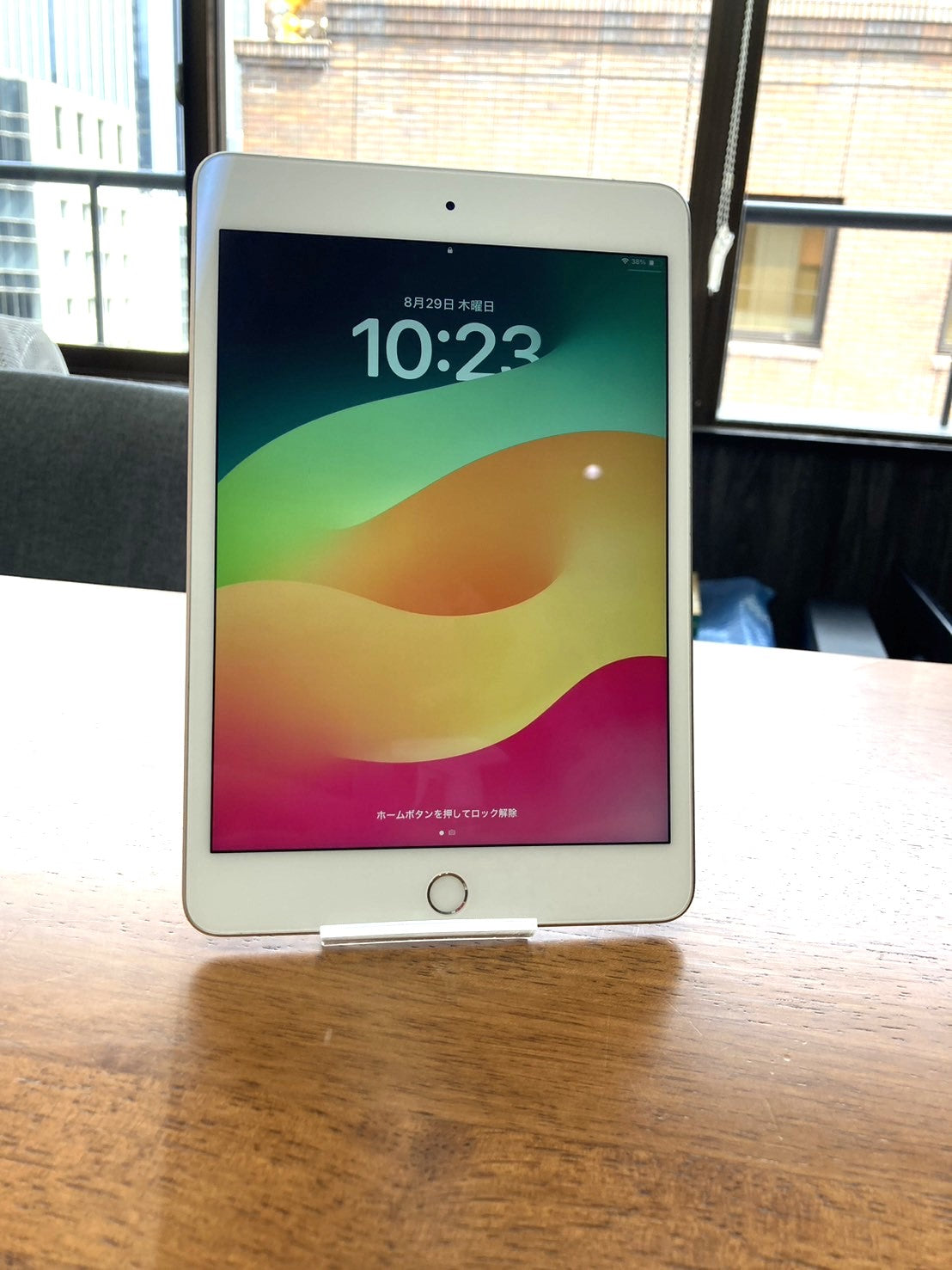 Bランク良品】Apple iPad 9.7インチ 6世代（2018年） A1893 Wi-Fi