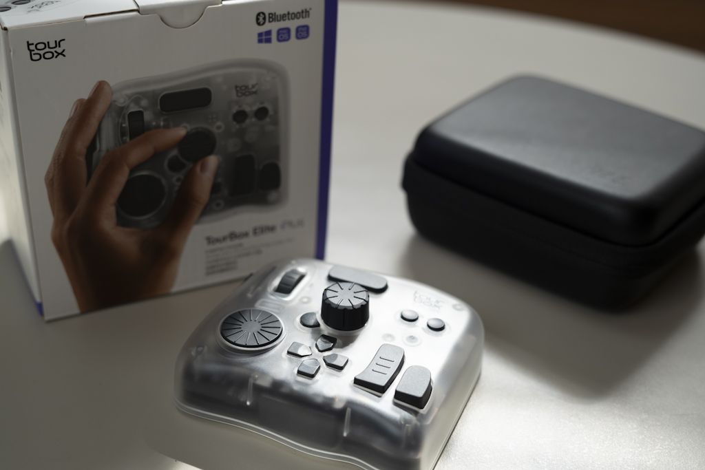 左手デバイスTourBox Elite PlusでiPadでProcreate買ってみたら作業爆