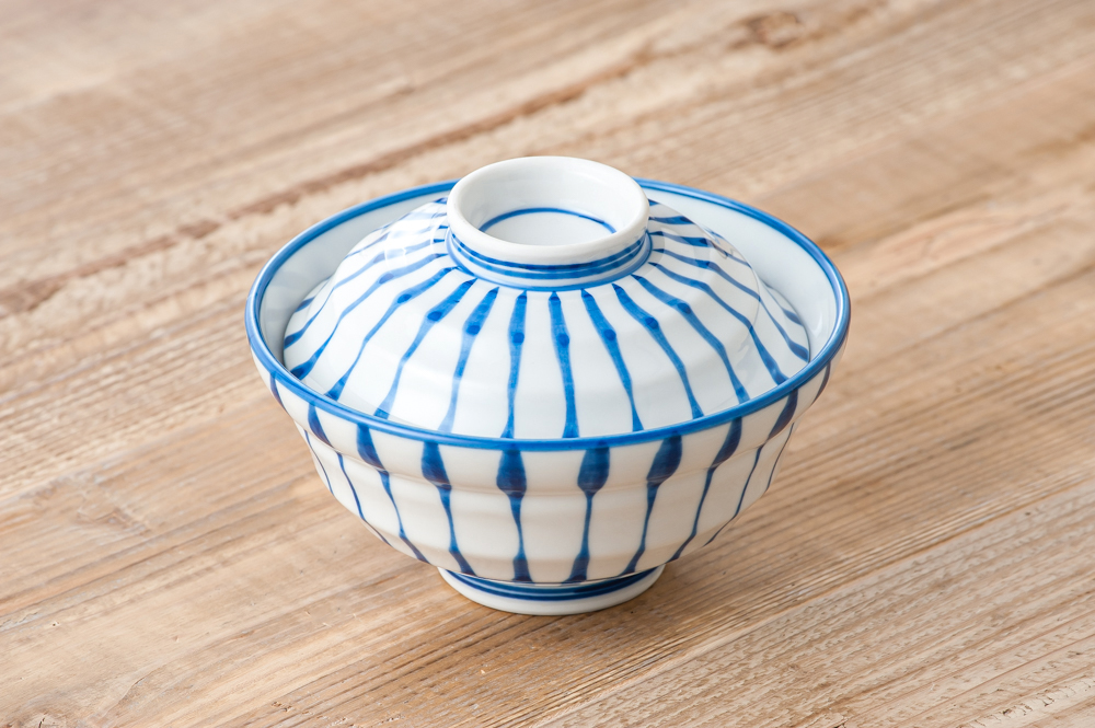 骨董品　青白磁 蓋付き丼 アンティーク 昭和レトロ 手描き大蓋碗 市松格子 小丼ぶり