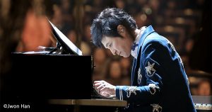 梁邦彦＆AKIHIDEが音で描いた月の景色。記念すべき初共演公演「Moon