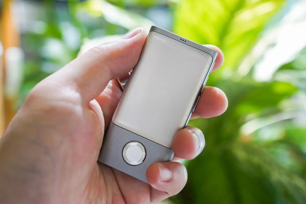 AndroidやiPhone、Windowsもこれ1台でOK。片手操作が捗る「CheerTok