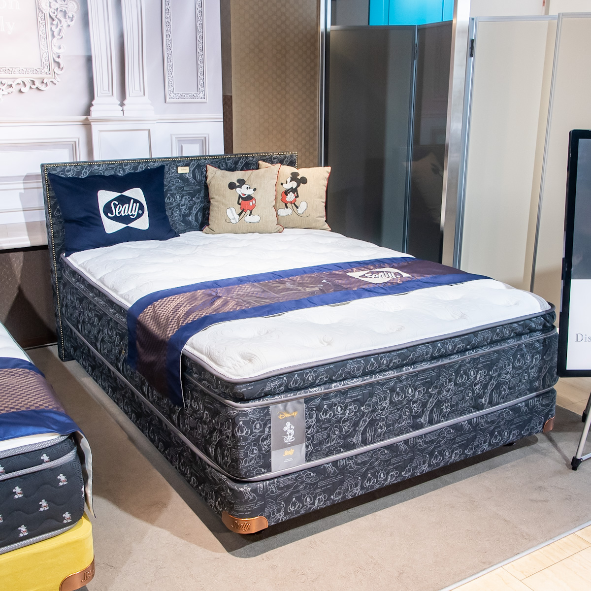 素敵な夢の入り口・ミッキーのベッド！Sealy ディズニーコレクション