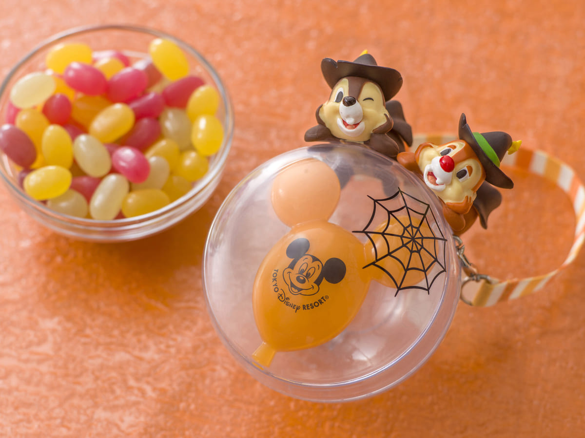 ミッキーバルーンに乗ったチップ＆デール！東京ディズニーリゾート