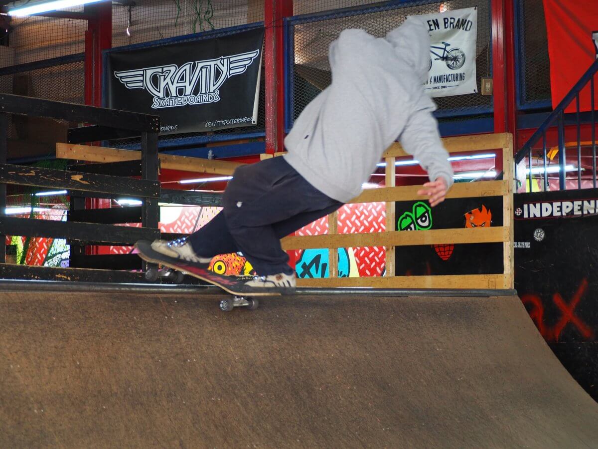 スケボーランプ初心者におすすめのカッコいいトリック2選！！ | EKL