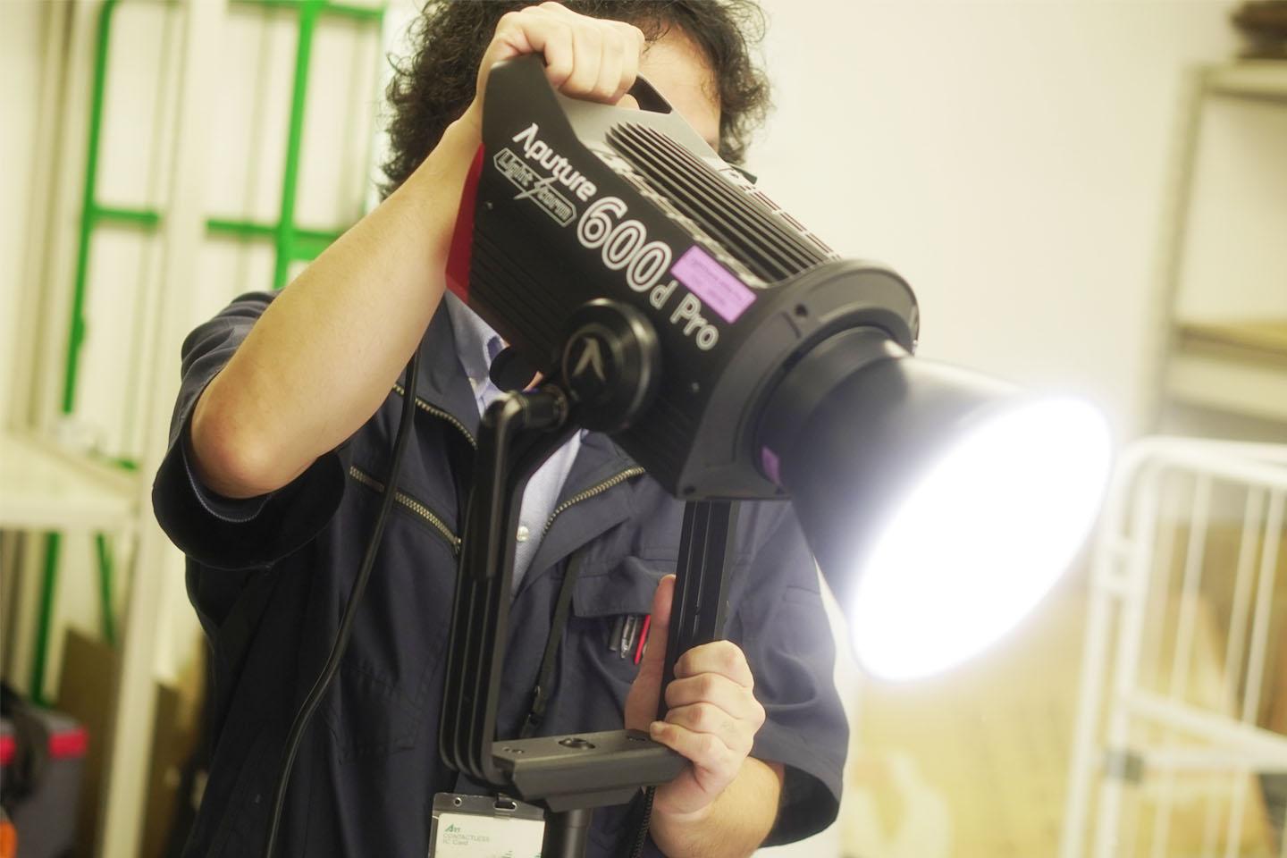 Aputure LightStorm 600d Pro｜撮影機材レンタルからEDIT・MA作業まで