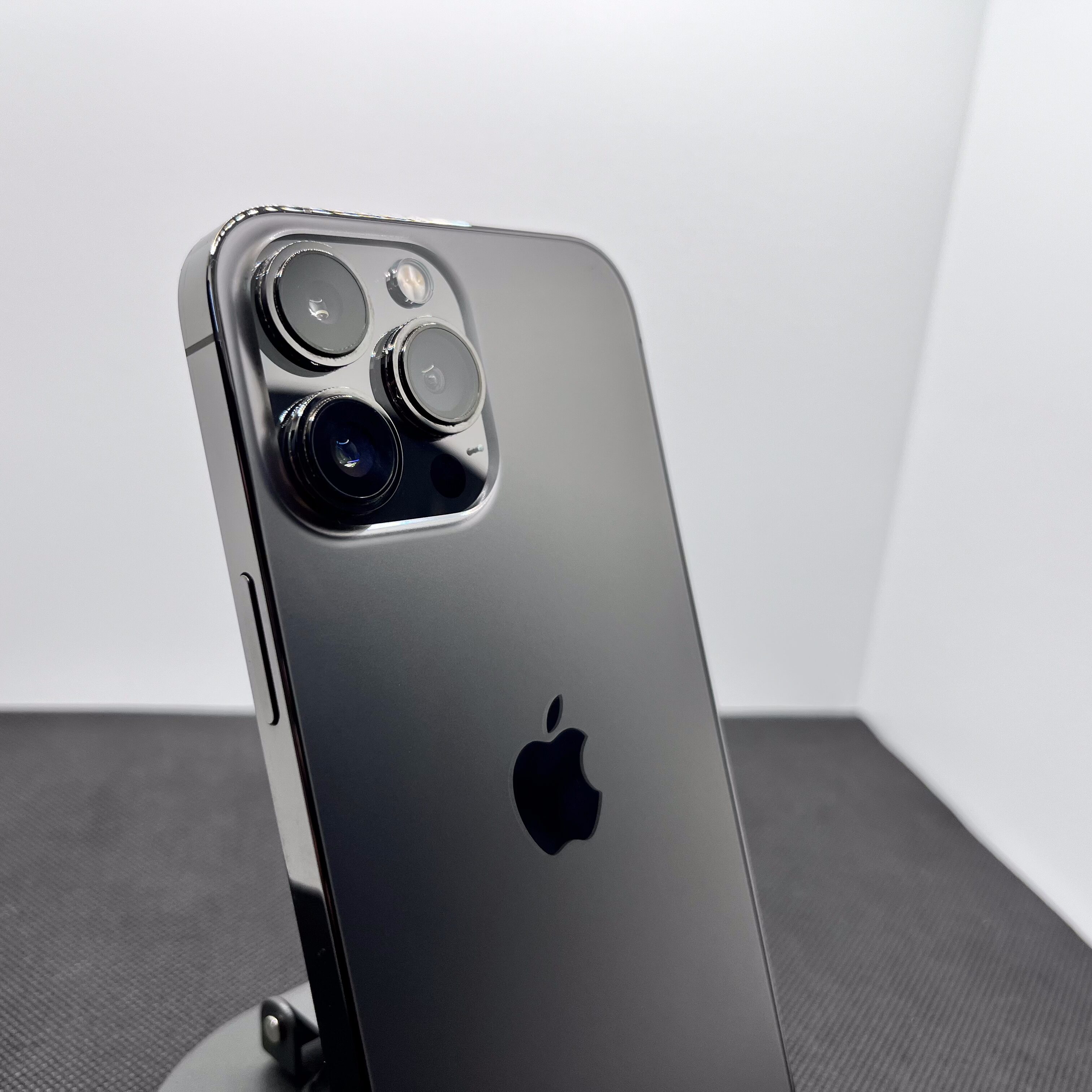 Buy Used Apple iPhone 13 Pro Max 256GB Graphite (12 Month Warranty