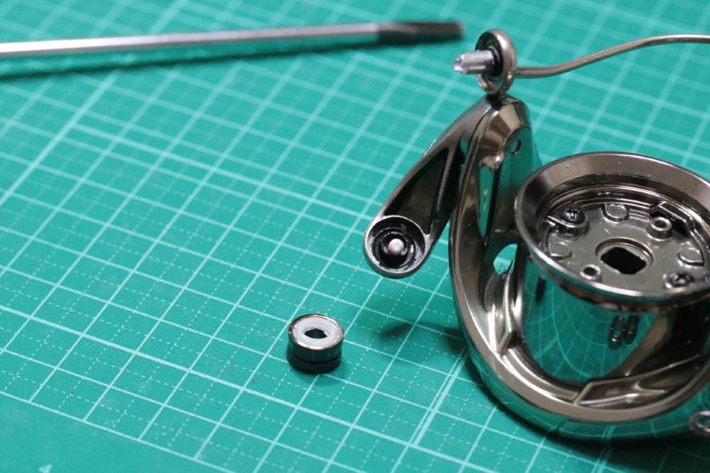 18ステラ C3000SDHHG修理 スプール下部で引っかかりがある | リール