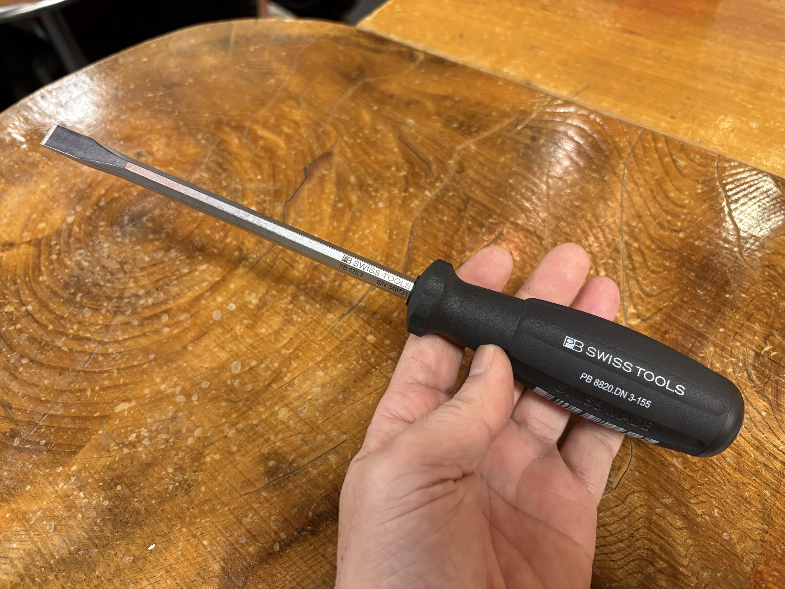 マイナスじゃない！“叩く専用”PBのタガネドライバー - ☆工具屋