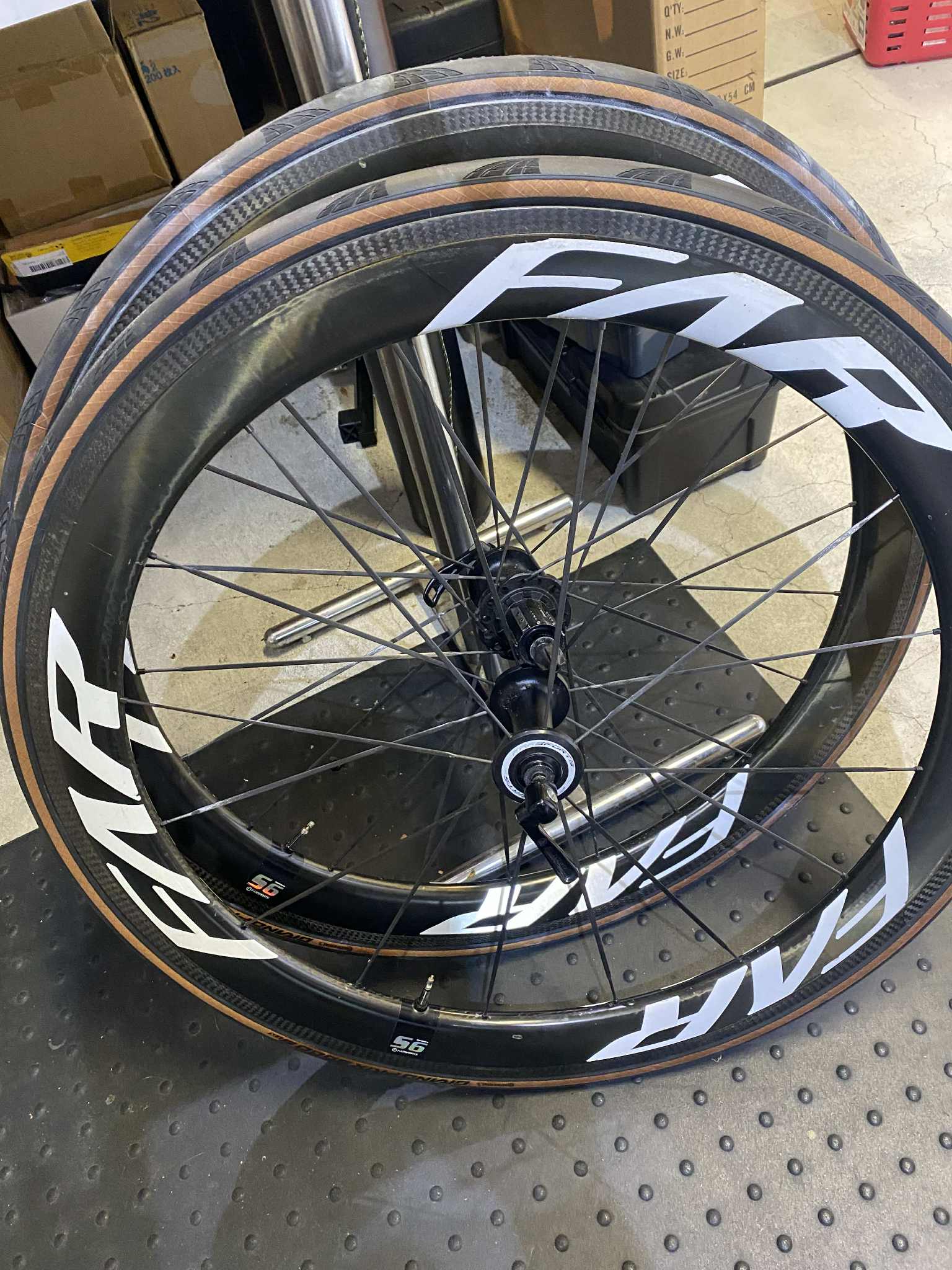 farsports.jp – Farsportsの自転車用ホイール、ハンドルバーの輸入、販売