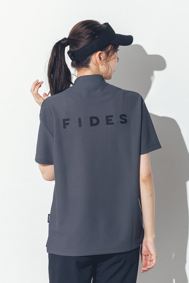 MESH TRICOT LOGO MOCK NECK S/S – FIDES