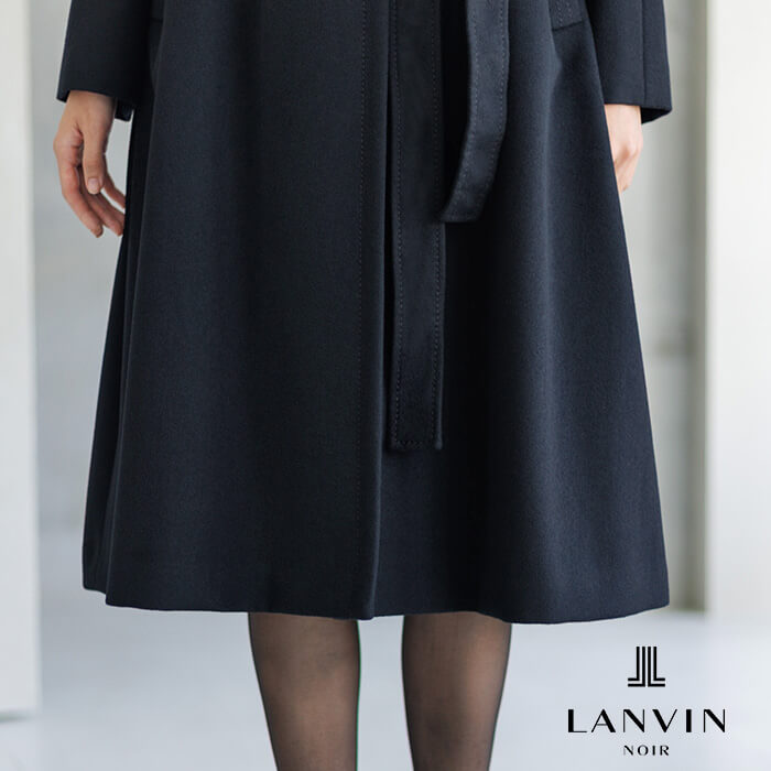 上品なステッチがポイントのコート L・ブラック｜東京ソワール