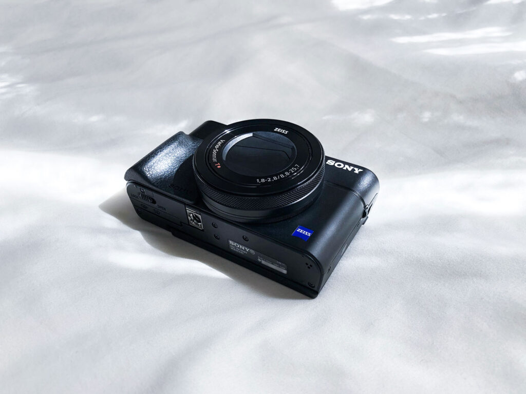 気軽に持ち歩けるコンデジカメラを買いました｜ SONY RX100M4｜Fuyuna Blog