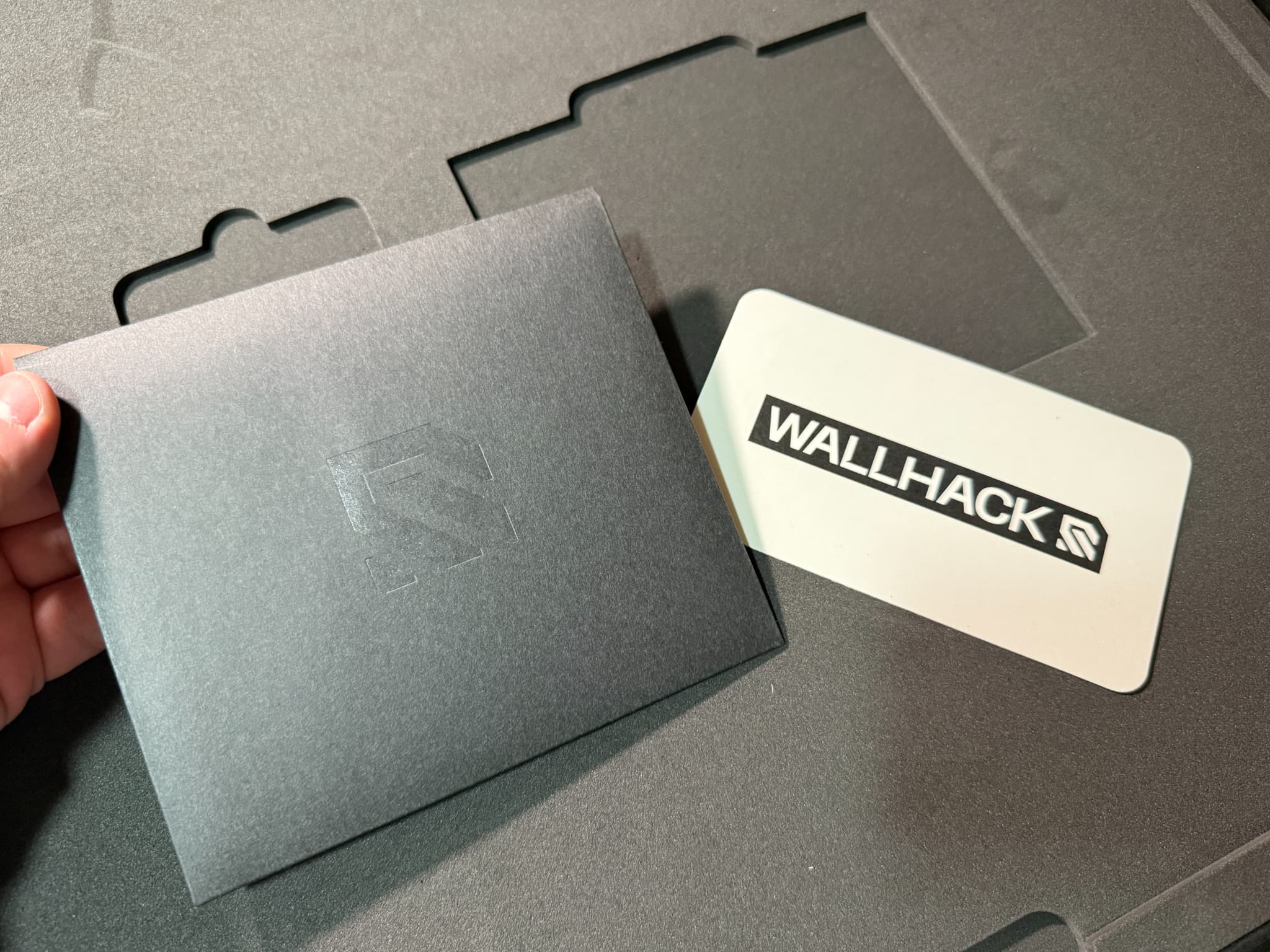 ガラスマウスパッド「Gravity Yume Wallhack SP-004 」について