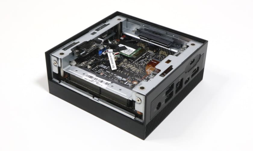 レビュー】 ASUS PN62：性能上昇はわずかながらTB3が使えるようになっ