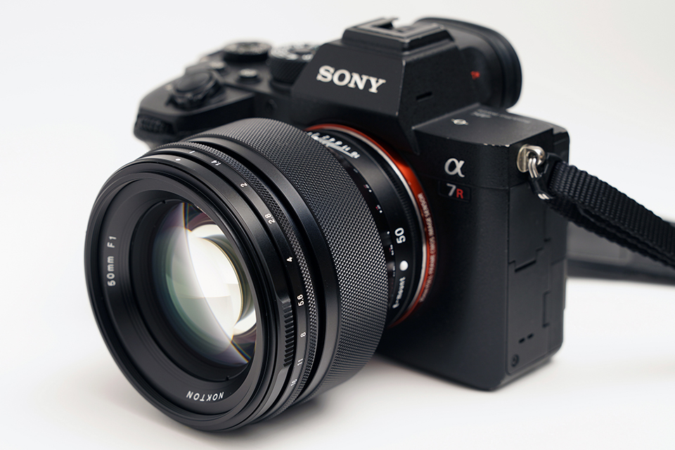 実写レビュー！ 開放F1の超大口径標準レンズ「NOKTON 50mm F1