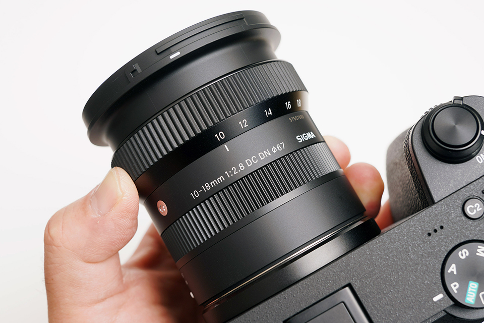 SIGMA 10-18mm F2.8 DC DN | Contemporary 実写レビュー！ 手のひら