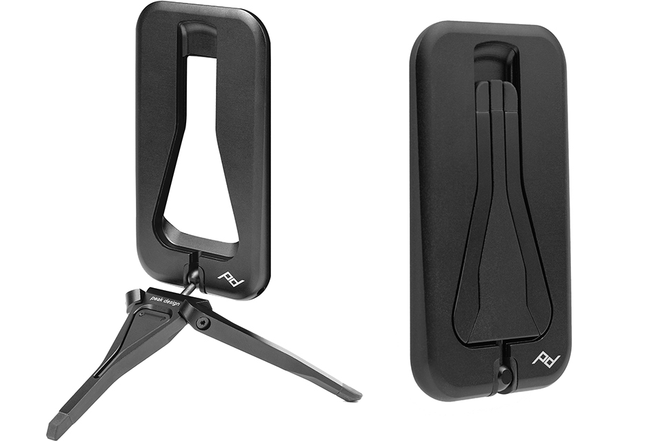 マグネットでスマホにピタッ。三脚や充電スタンドなど Peak Design