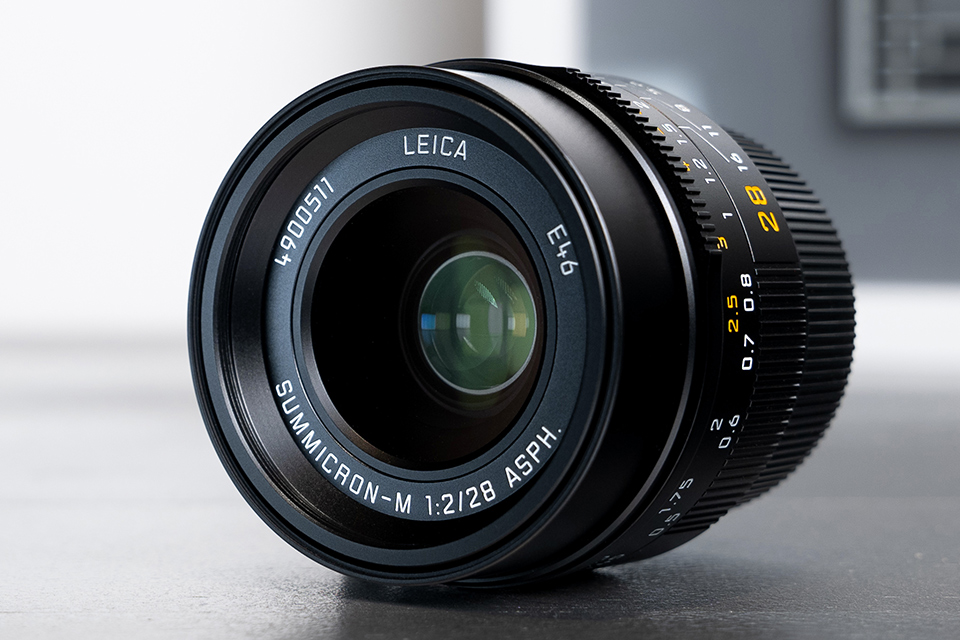 近接撮影力がアップ！ コンパクトな広角レンズ「ライカ ズミクロンM f2