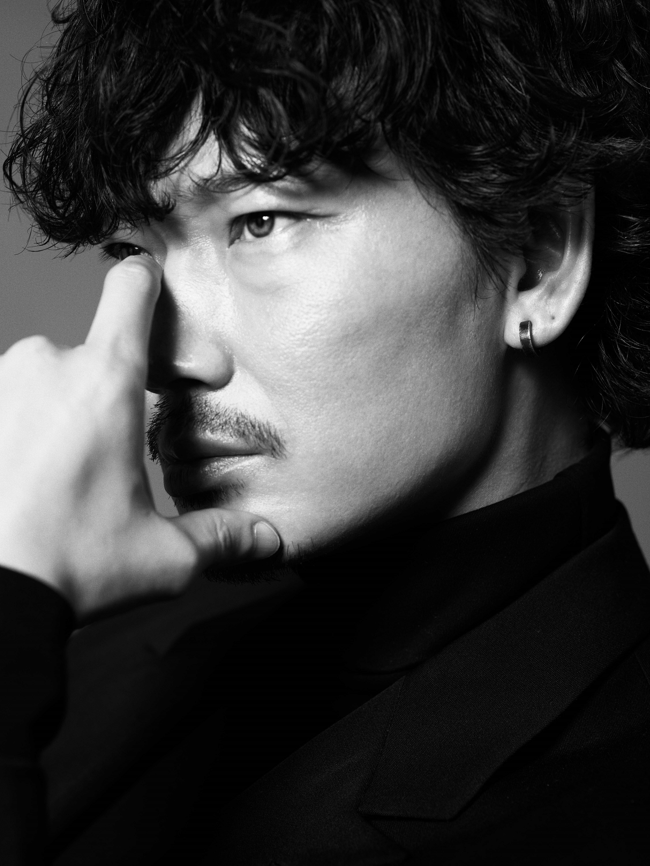 真実の綾野剛に触れる一冊を本気買い！前代未聞の肖像作品集を入手する