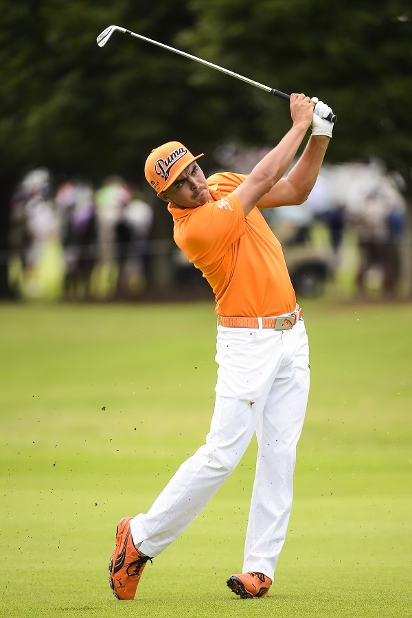 プロゴルファーのゴルフウェアがカッコイイのはプロゴルファーが着てる