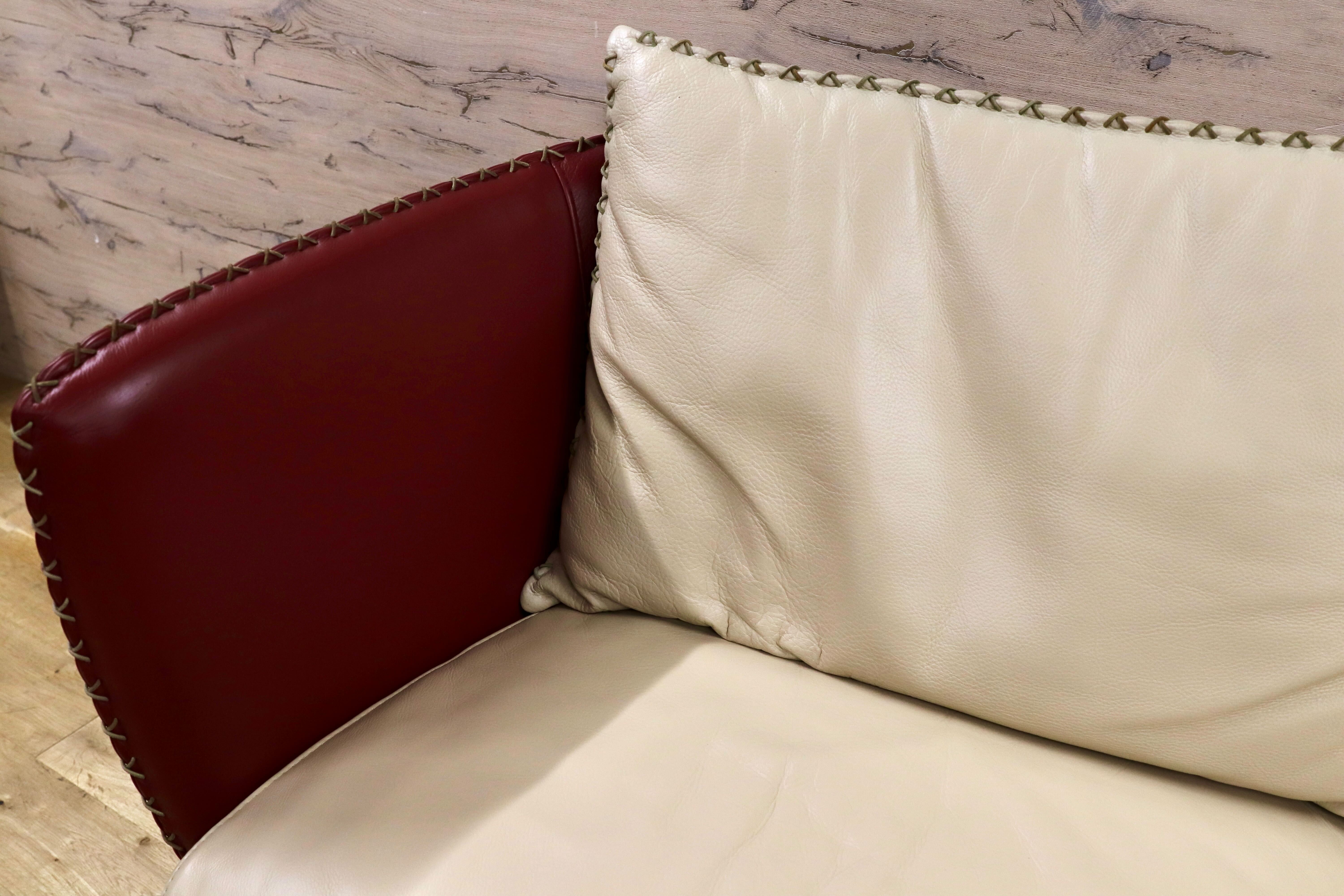 GMHK102○Formenti / フォルメンティ 2人掛けソファ ラブソファ