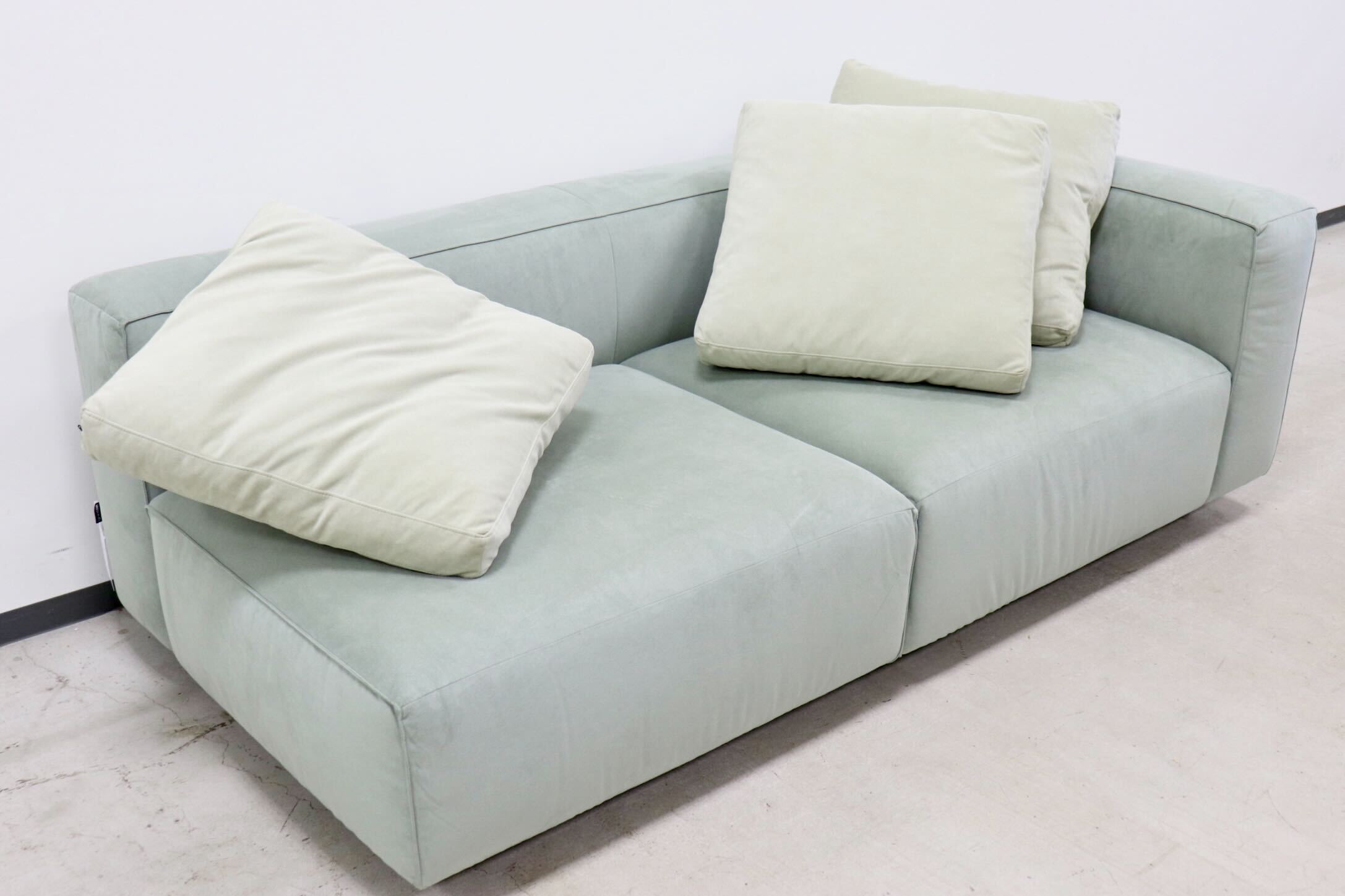 GMGK106○ligne roset / リーンロゼ ROSETNils2 ロゼニルス 3人掛け