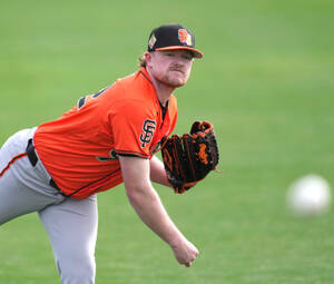 阪神】ウル虎の夏のユニホーム発表 今年はイエロー基調で隠し文字も 近