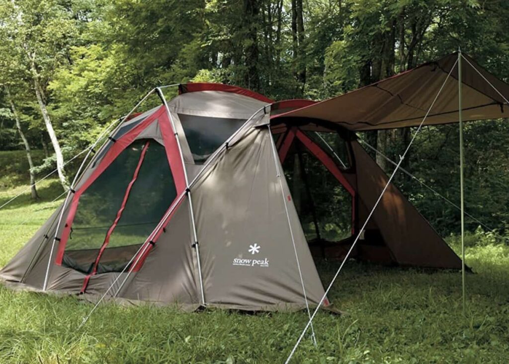 フロアマットなしでも楽しめる！スノーピーク「リビングシート」で