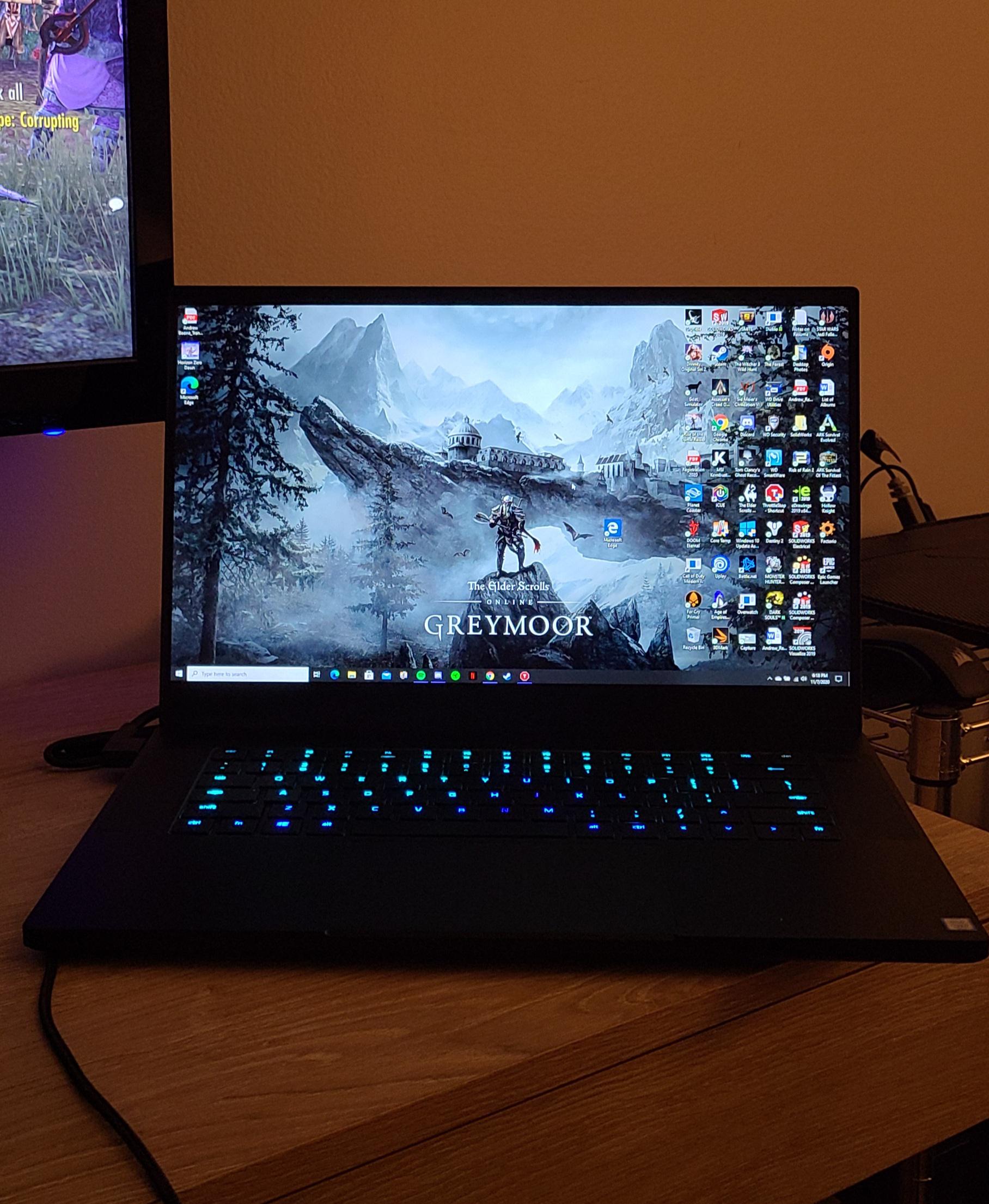 Razer Blade 15 Advanced RTX 2080 Max-Q 😍 : r/GamingLaptops