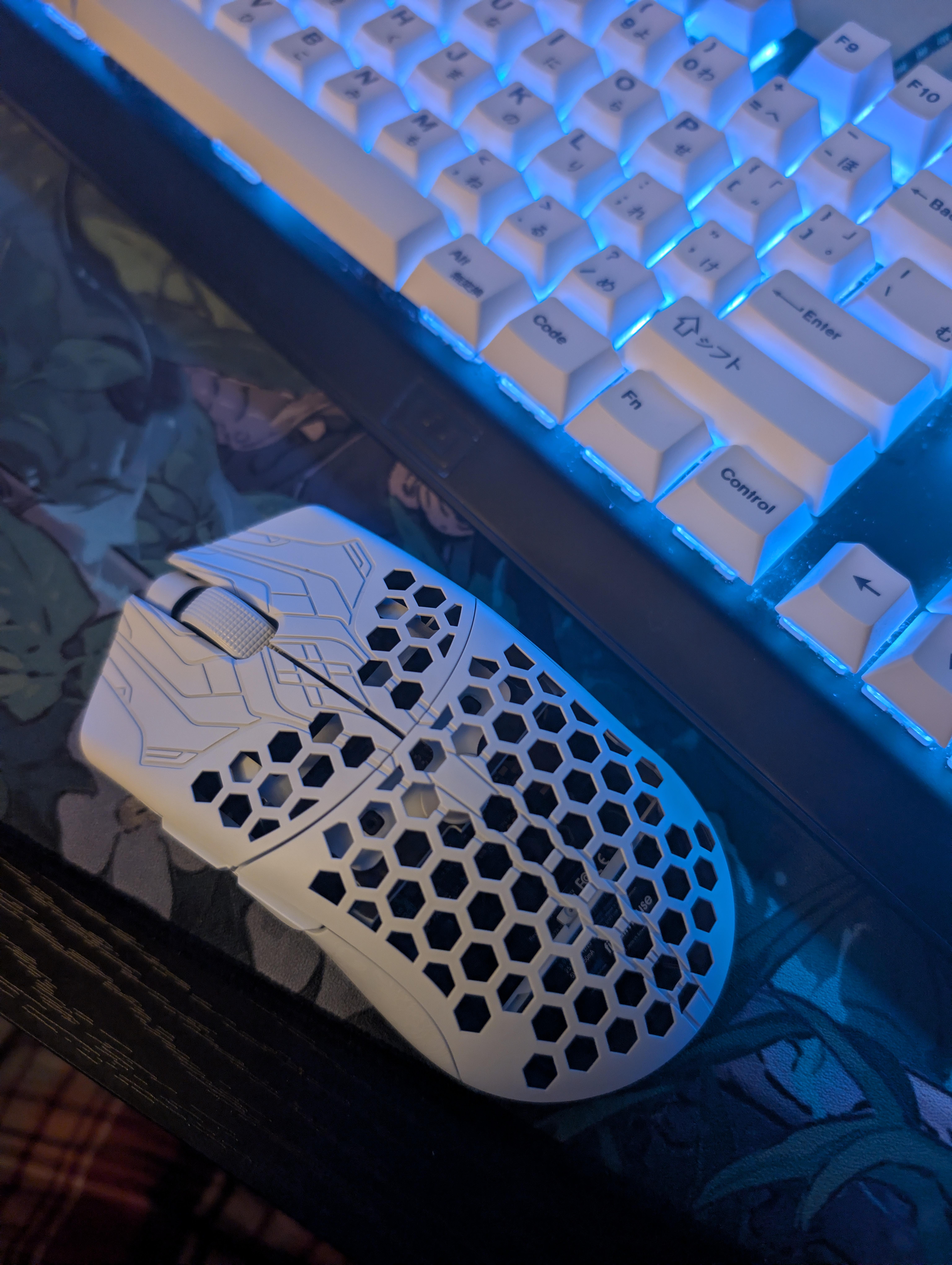 ULXフロストロードについての最初の感想 : r/MouseReview