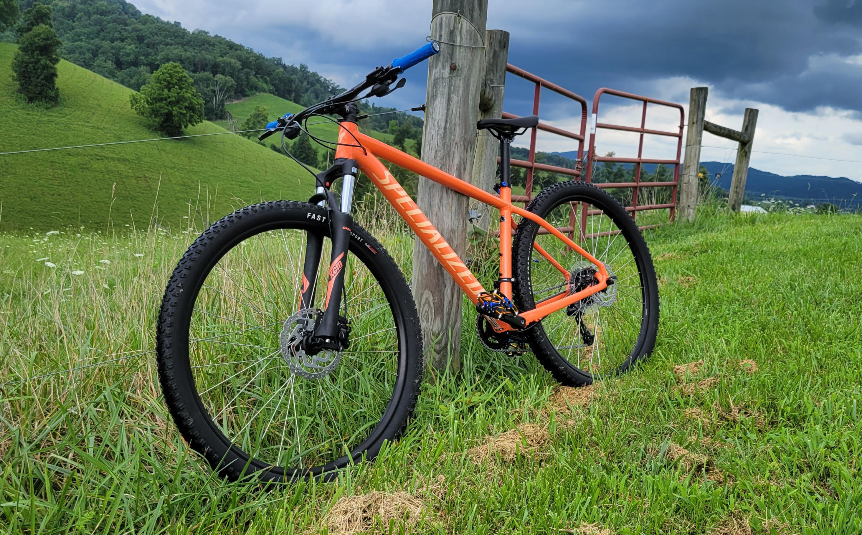 新しい Specialized Rockhopper 29 sport : r/mountainbiking