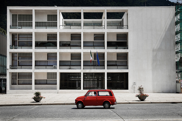 Casa Del Fascio - Giuseppe Terragni - 1936 [building] : r/architecture