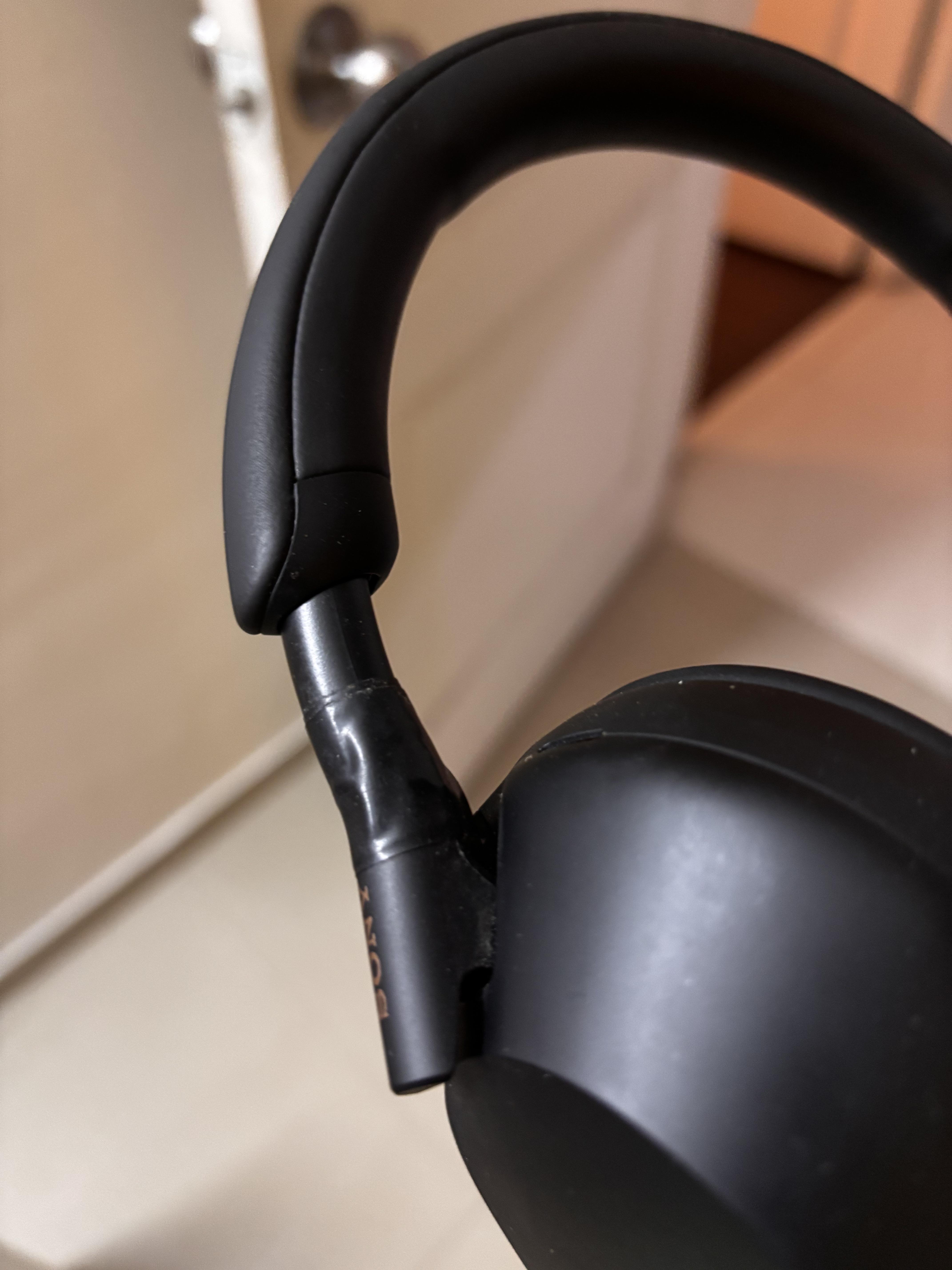 Sony WH-1000XM5 ヒンジの破損 : r/SonyHeadphones