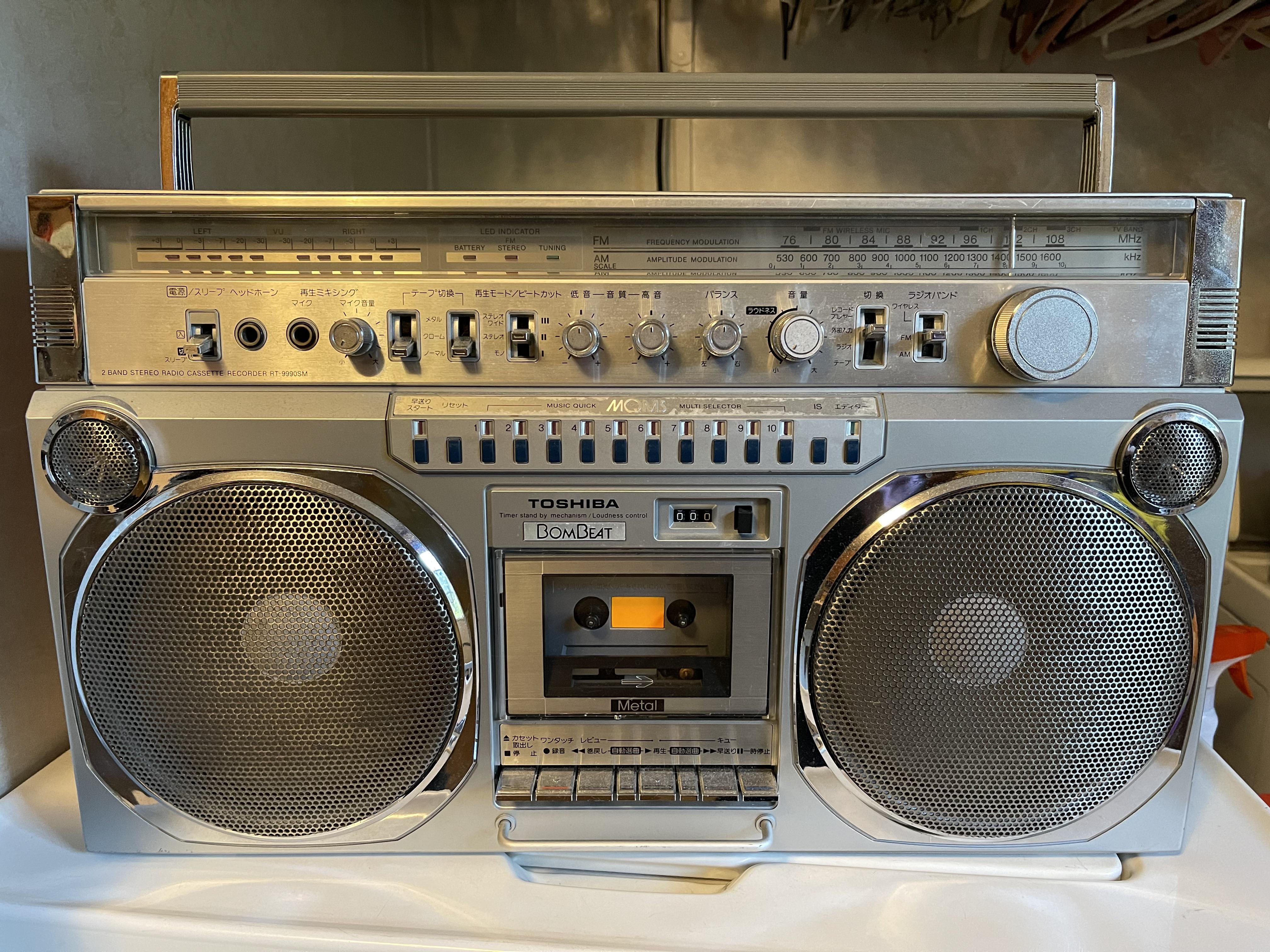 TOSHIBA RT-9990SM BOMBEAT ラジカセ TOSHIBA RT-9990SM BOMBEAT