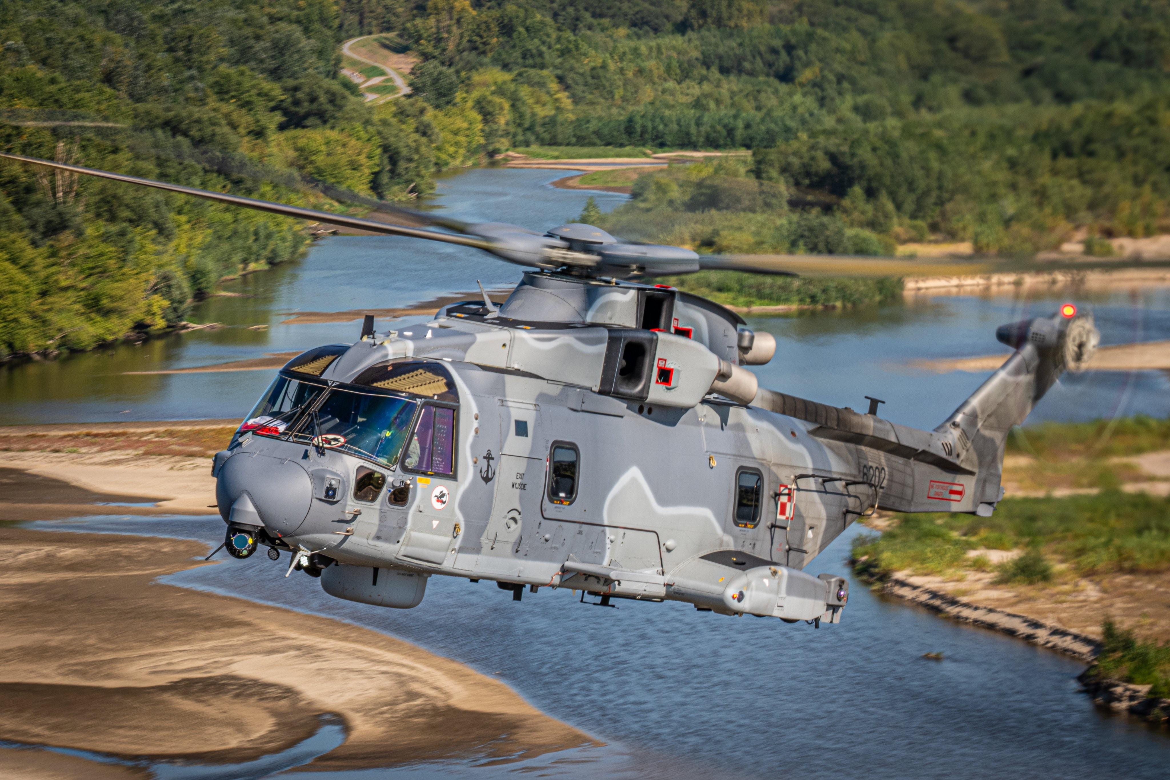 🇵🇱 AW101 : r/Helicopters