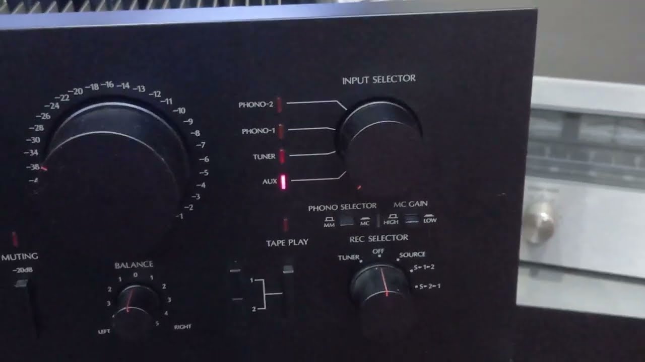 SANSUI AU-D707F 1980г. - YouTube