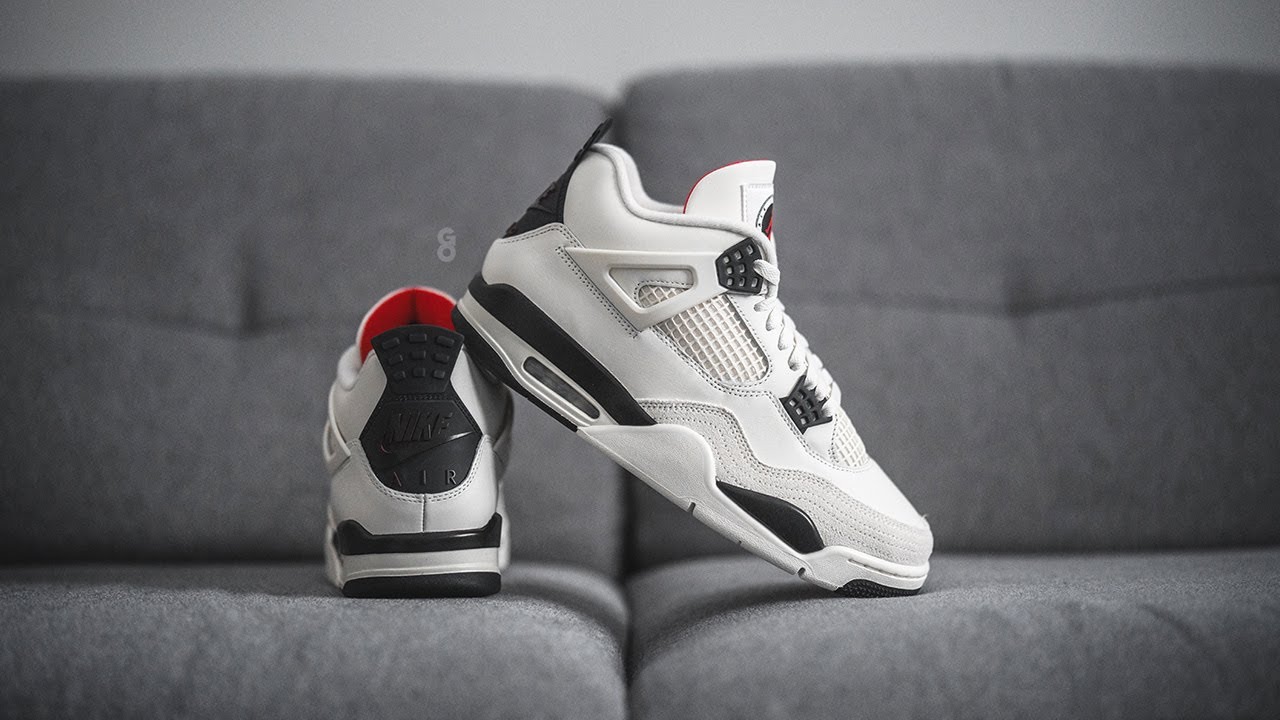 Air Jordan 4 Retro 