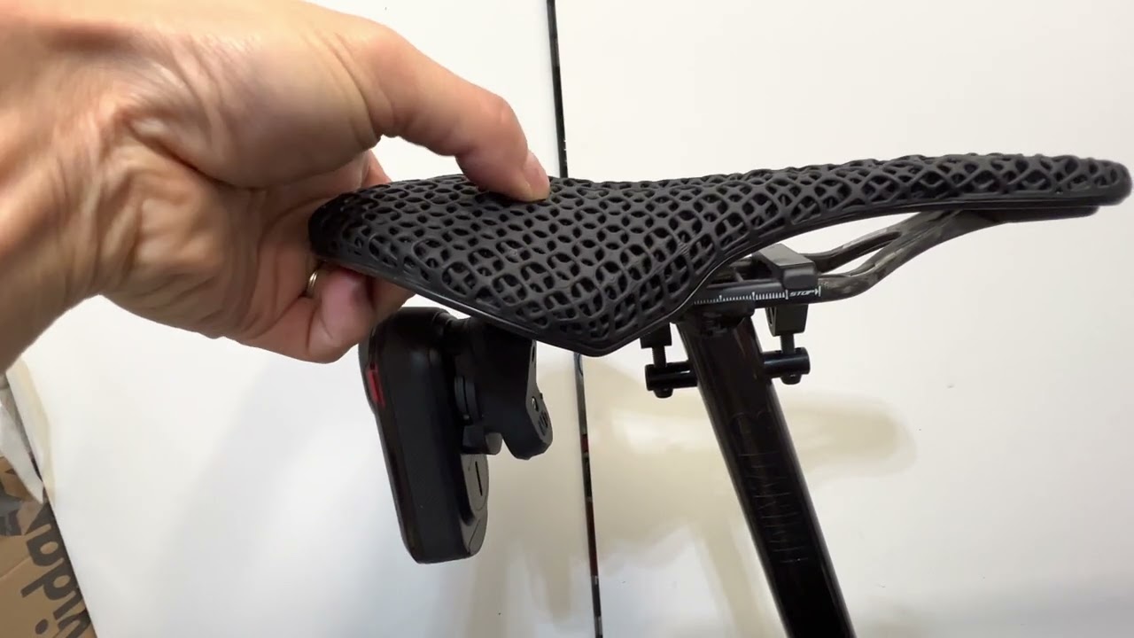 Selle Italia SLR Boost 3D carbonio - review - YouTube